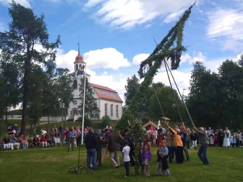 Midsommar Ljusnedal