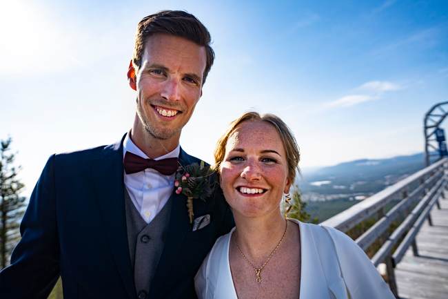 Nygift par som gift sig i Funäsfjällen